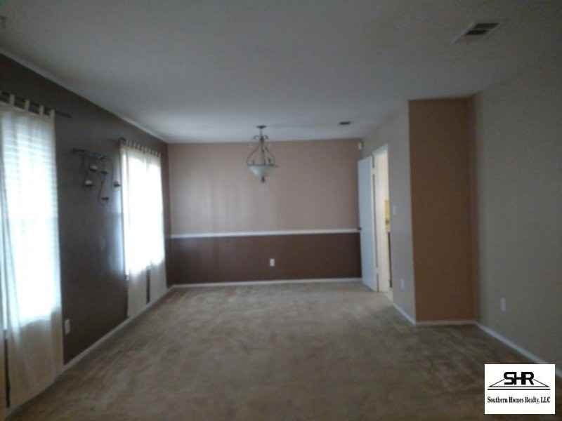 7824 Woodpointe Dr - Photo 3 of 7
