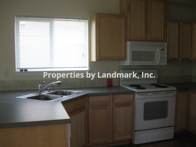 181 Independence Dr - Photo 3 of 8