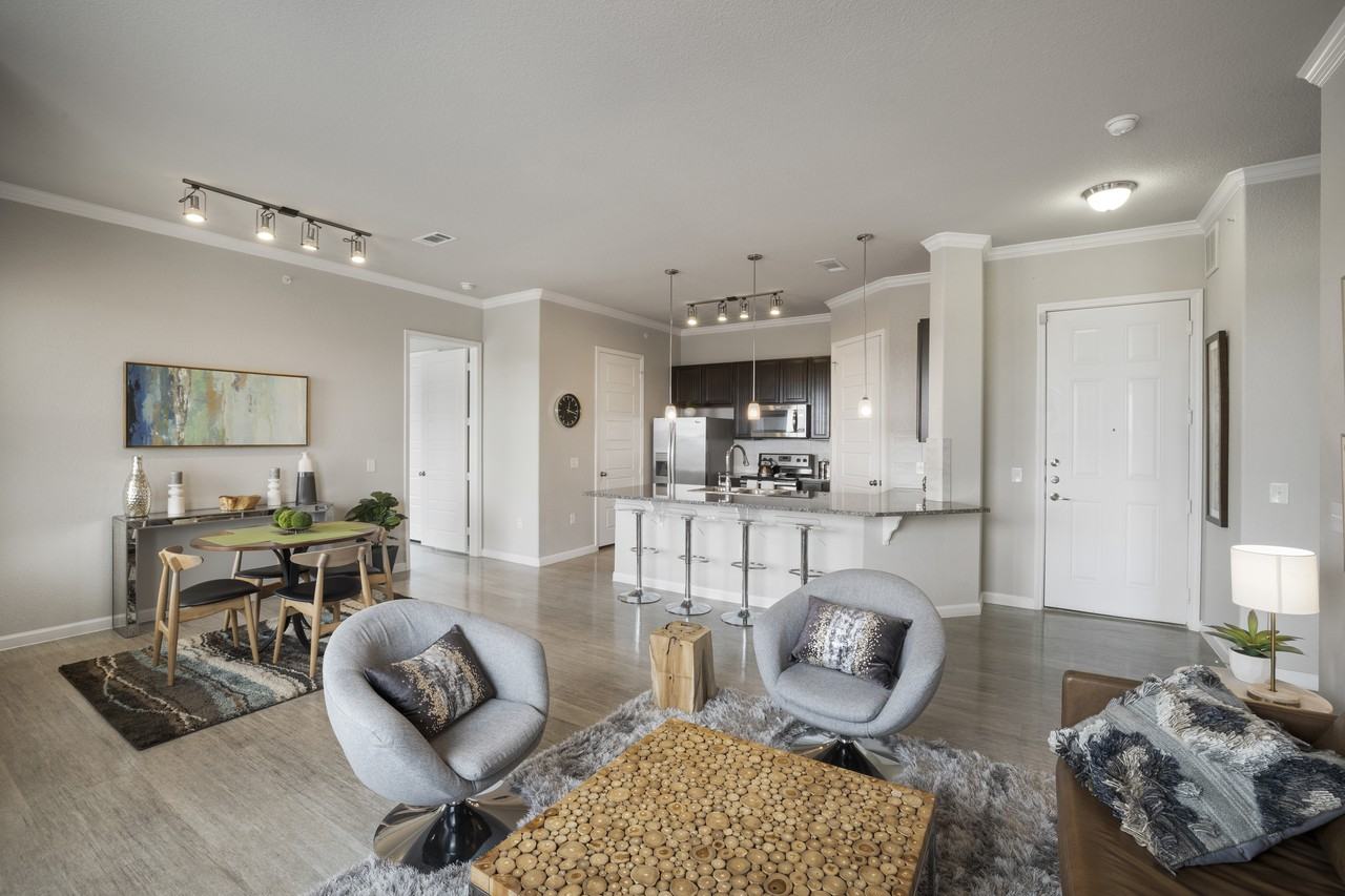 Century 380 - Photo 3 of 20