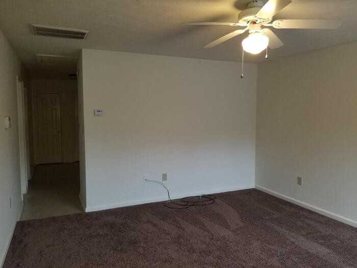 225 Big Oak Cir - Photo 3 of 5