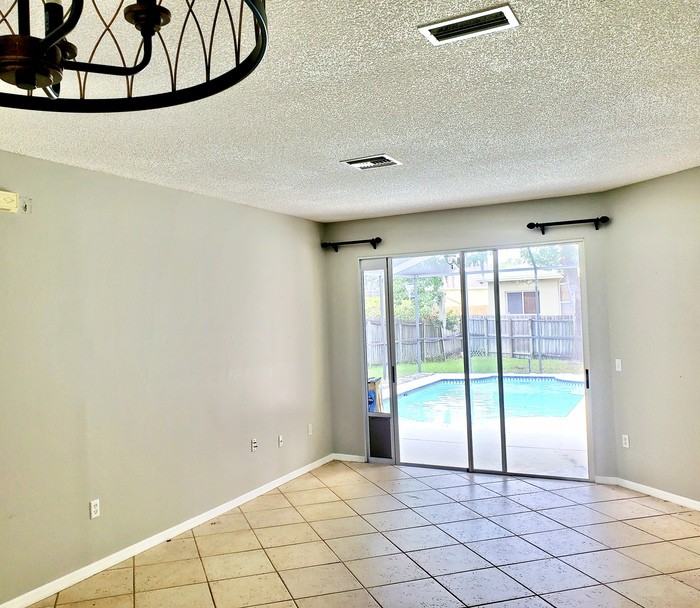 4907 Augusta Ave - Photo 3 of 10