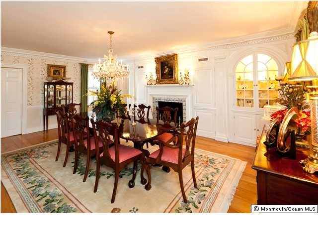 911 Middletown Lincroft Rd - Photo 3 of 22