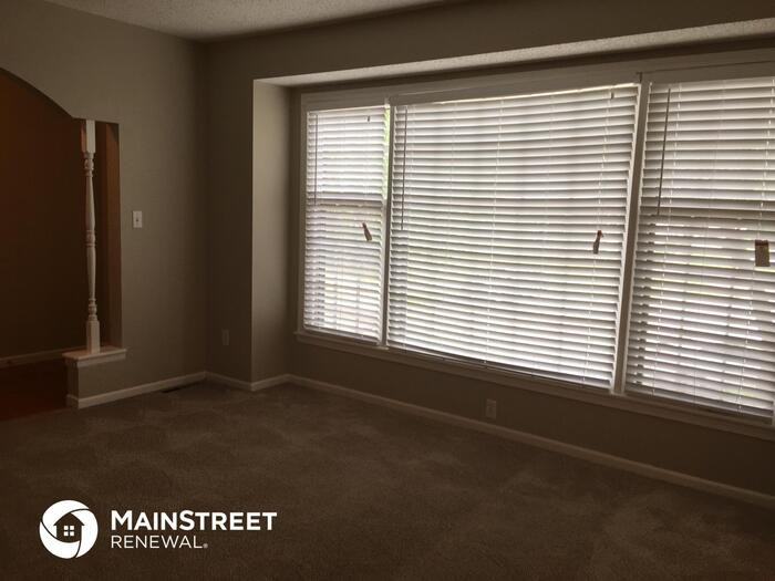 3820 Nw 73rd St - Photo 2 of 21