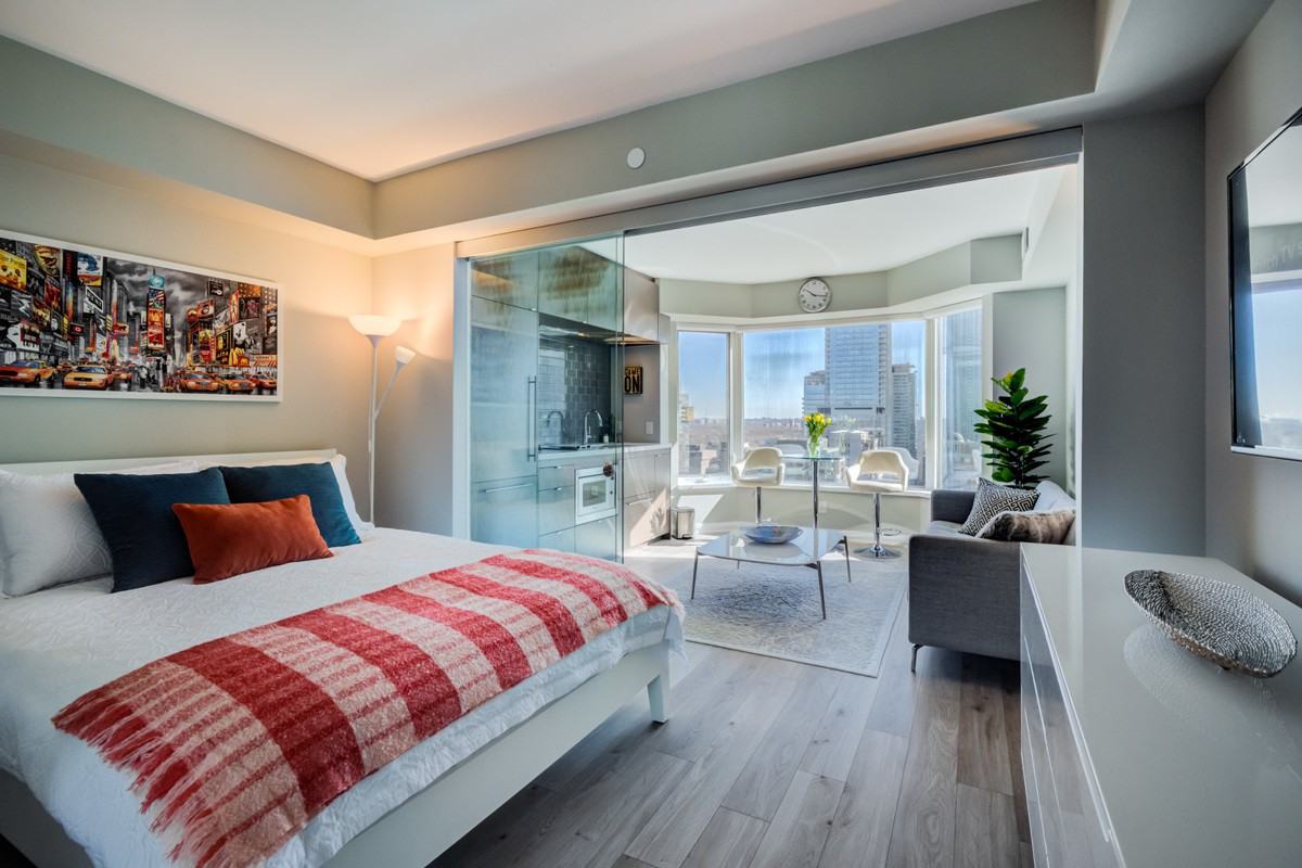 155 Yorkville Avenue #2606