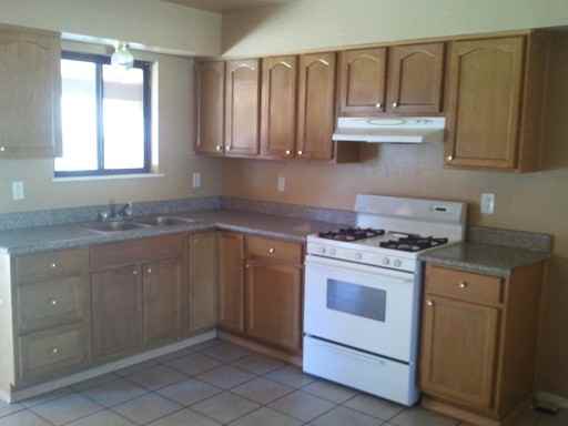 120 J St - Photo 3 of 6