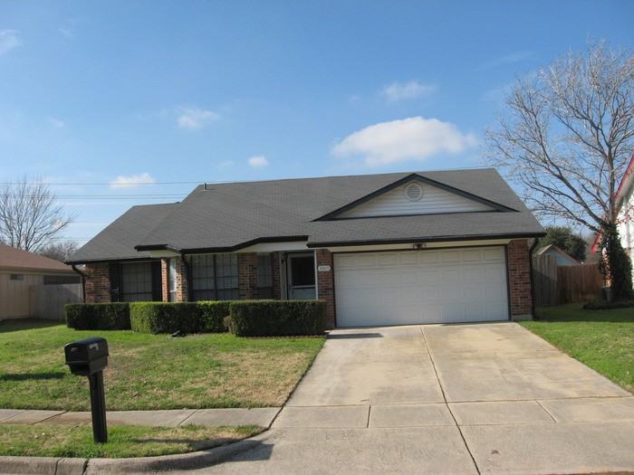 3309 S Sage Ct - Photo 2 of 12