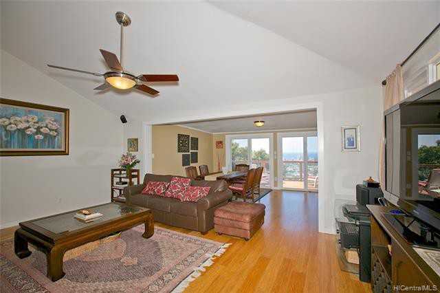 3043 Alencastre Pl #A - Photo 4 of 27