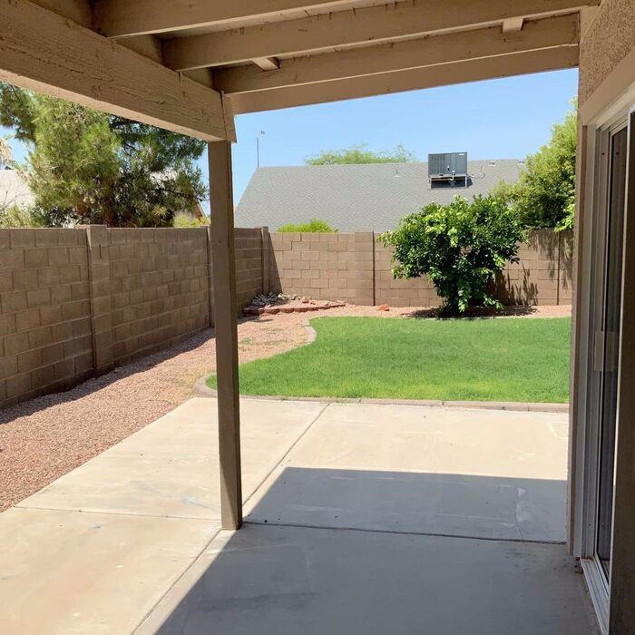 2638 N Saffron Cir - Photo 2 of 10