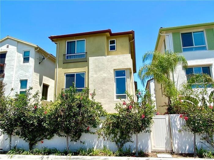 12013 Acadia Ct - Photo 2 of 11