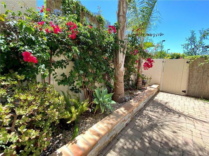 12013 Acadia Ct - Photo 3 of 11