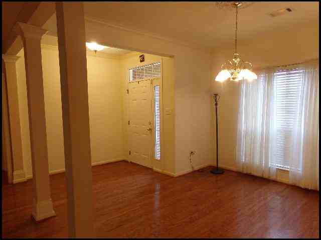 5 Robyn Ln - Photo 2 of 2