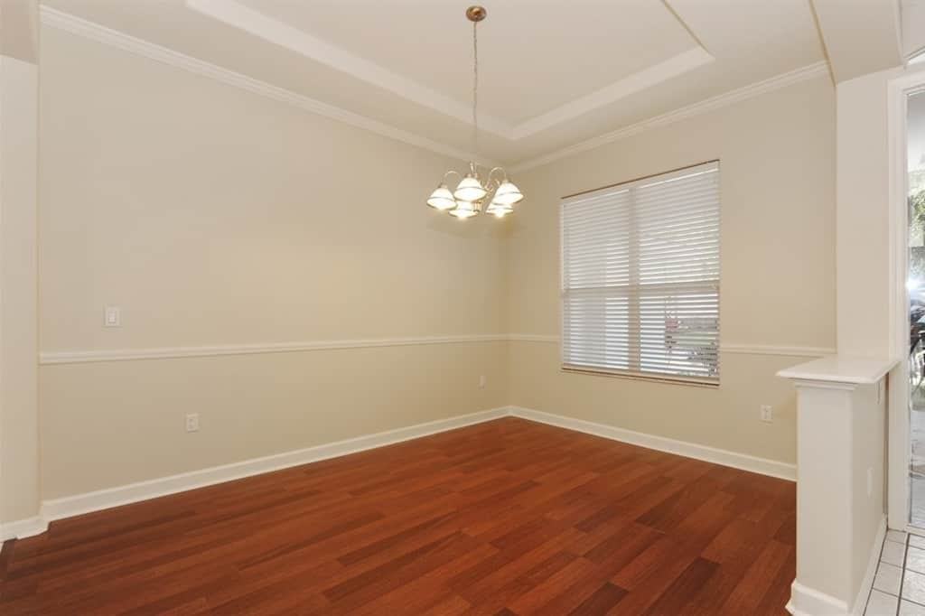 16805 Falconridge Rd - Photo 2 of 20