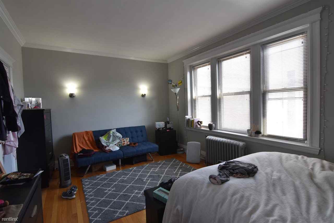 12 Greenway Ct - Photo 2 of 19