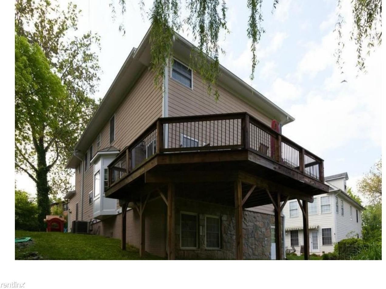 6409 Macarthur Blvd - Photo 3 of 19