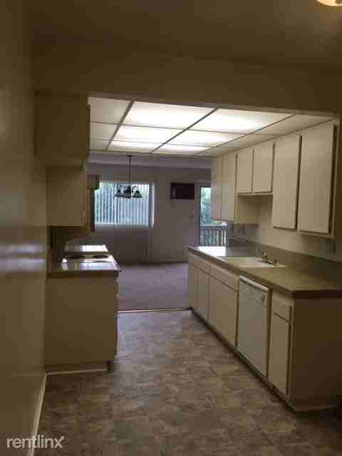 5950 Buckingham Pkwy - Photo 3 of 8