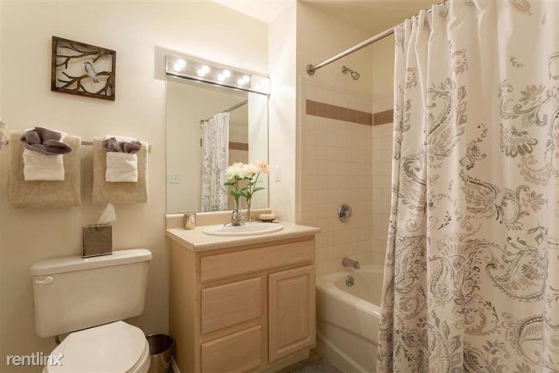 332 Chestnut Farm Way - Photo 2 of 21