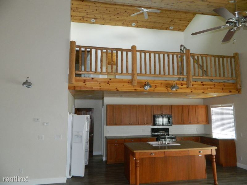 6449 County Road 217, Monroe City, MO 63456 3 Bedroom Apartment for