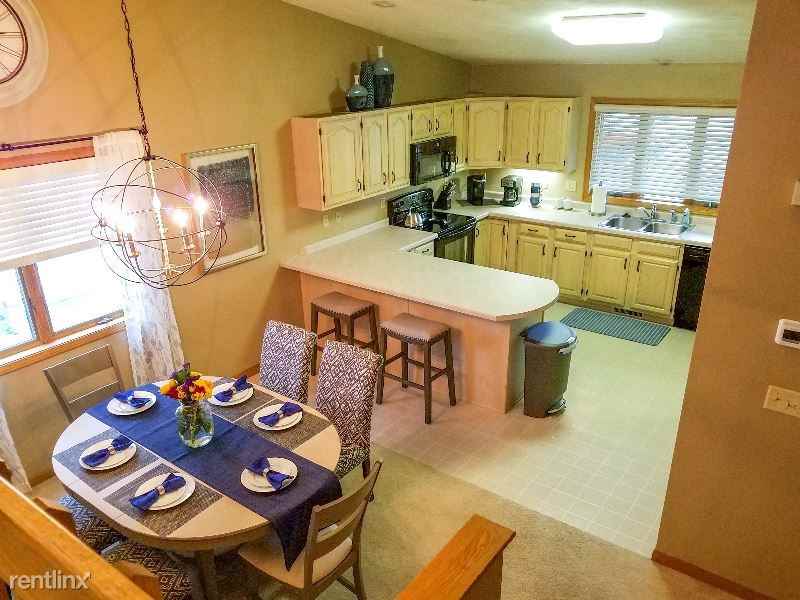 2119 Cloudview Ct - Photo 3 of 19