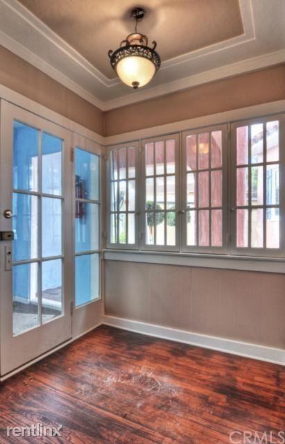 212 N Coast Hwy 10 - Photo 2 of 9