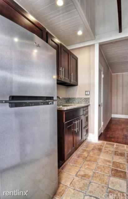 212 N Coast Hwy 10 - Photo 3 of 9