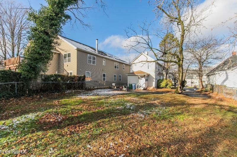 1404 Monroe Ave - Photo 3 of 25