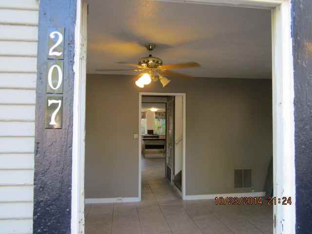 207 N 5th St - Photo 2 of 14