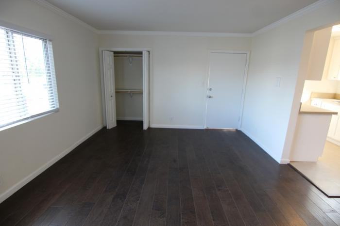 W. 39th St. & Normandie Ave. - Photo 3 of 26