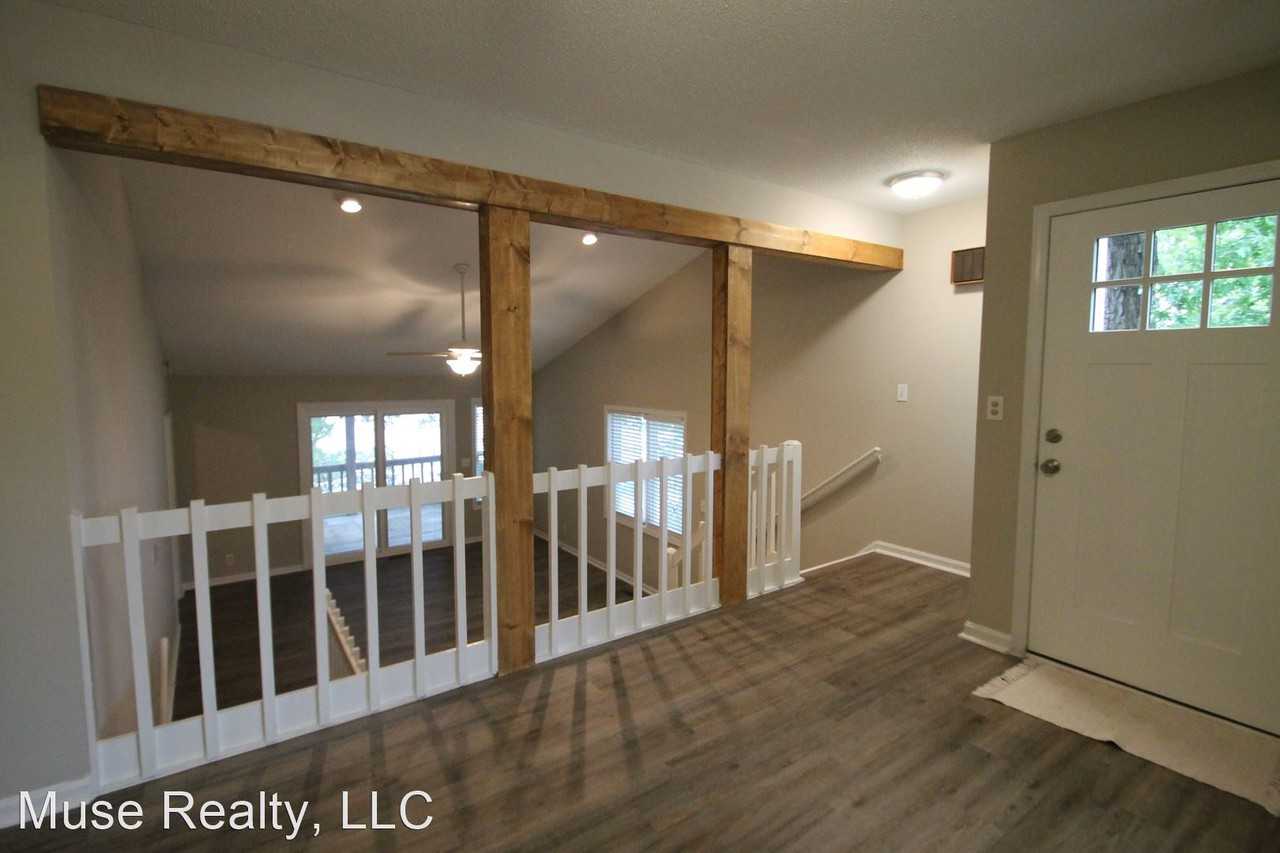 28006 Marina Dr - Photo 3 of 33