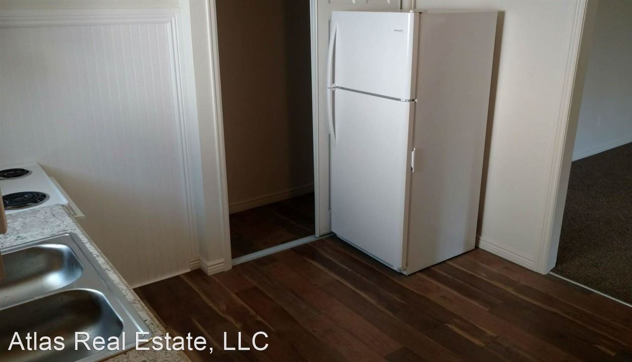 145-147 N 11th Ave - Photo 2 of 14