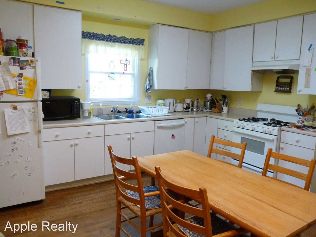 915 Hale St - Photo 2 of 4