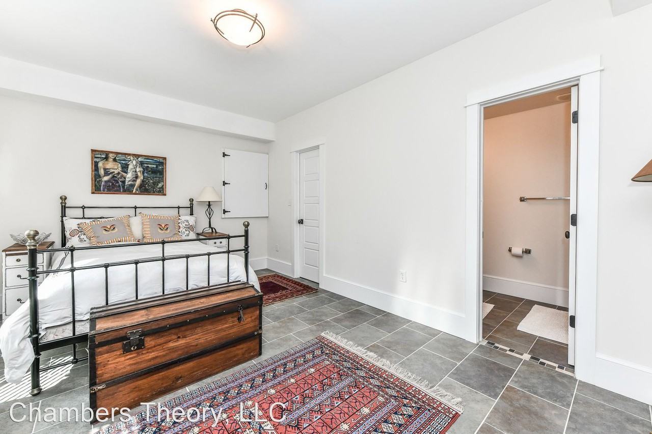 215 N Van Buren St - Photo 2 of 50