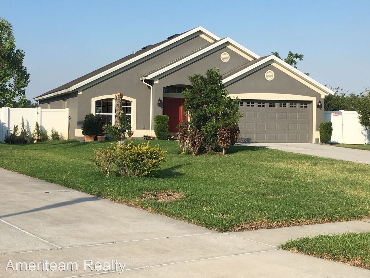 2110 Antler Dr - Photo 3 of 32