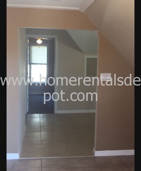 702 Pennsylvania Ave - Photo 3 of 6