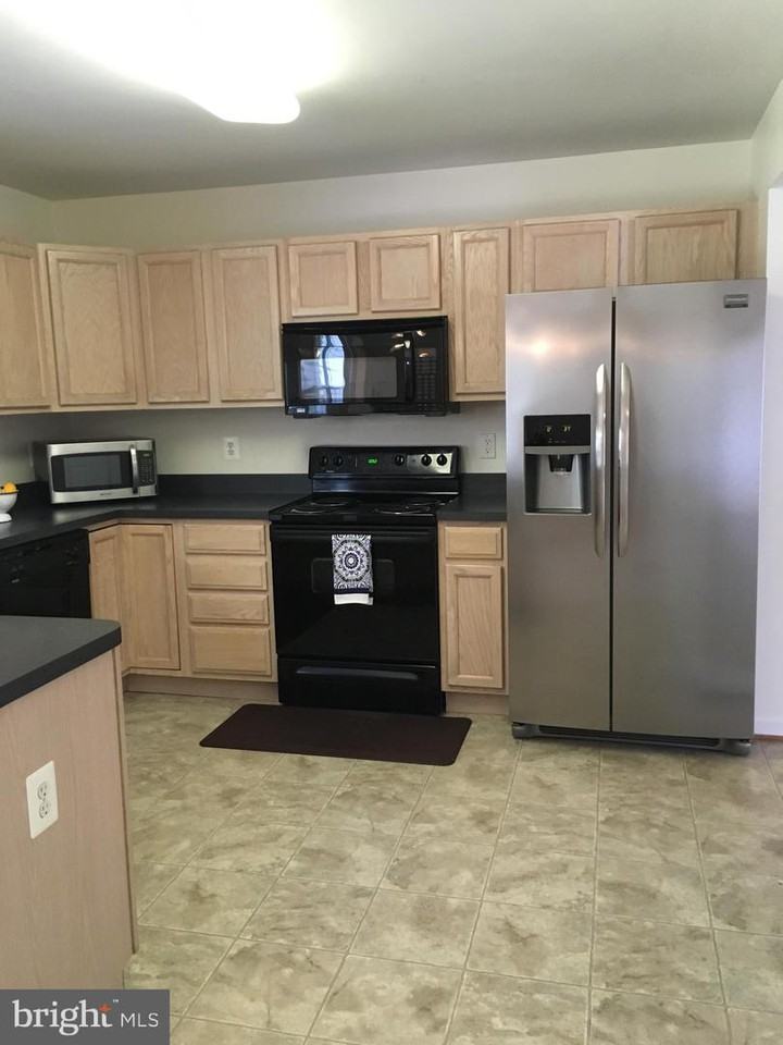 32 Archwood Ave - Photo 3 of 14