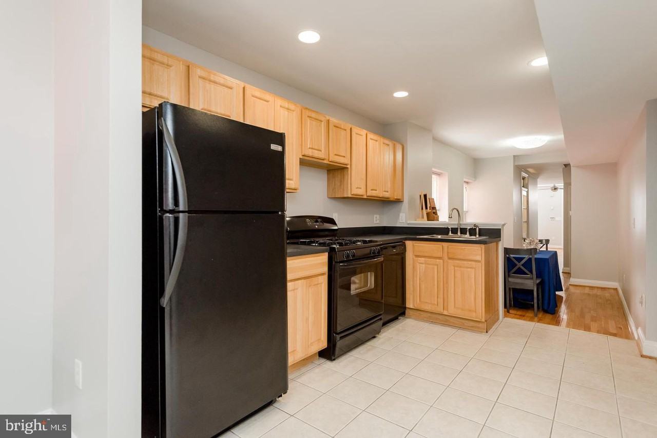 19 S Ann St - Photo 3 of 26