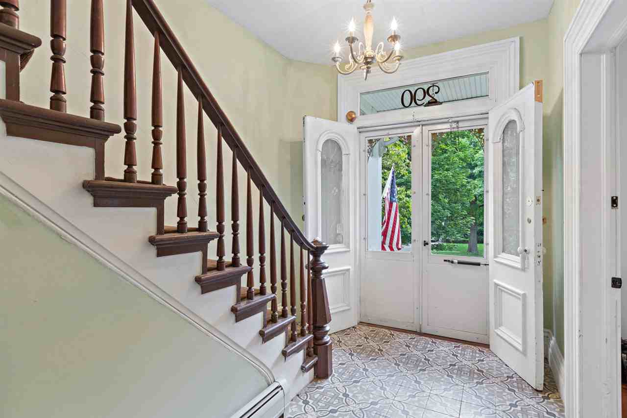 290 Harrington Ave Unit 1 - Photo 3 of 15