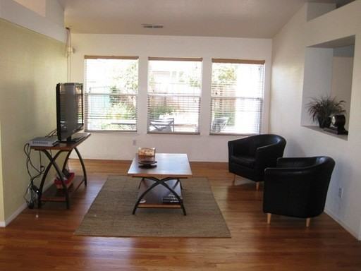 613 Leafhaven Ln - Photo 2 of 17