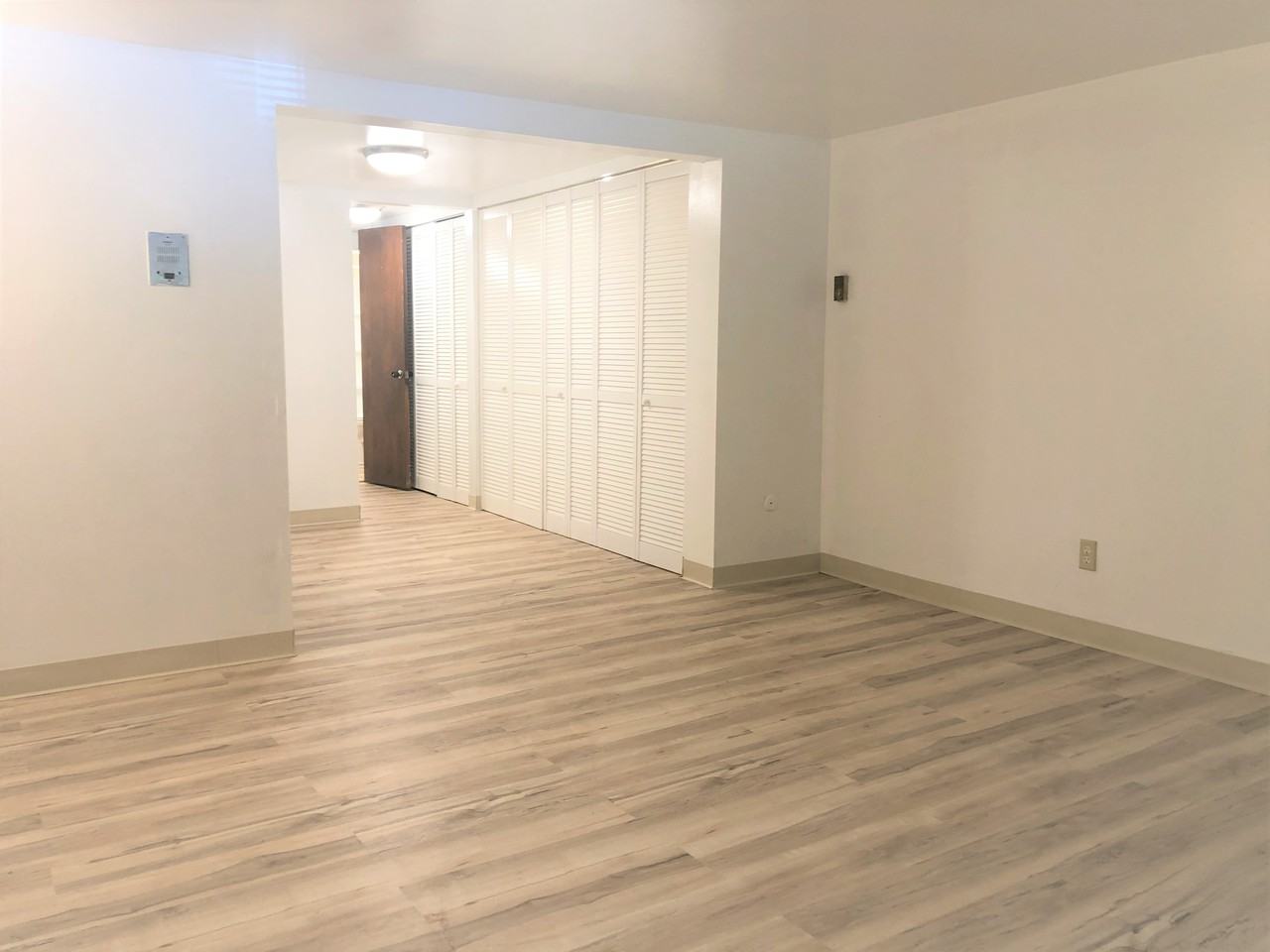 6350 Forward Avenue #3 - Photo 7 of 86