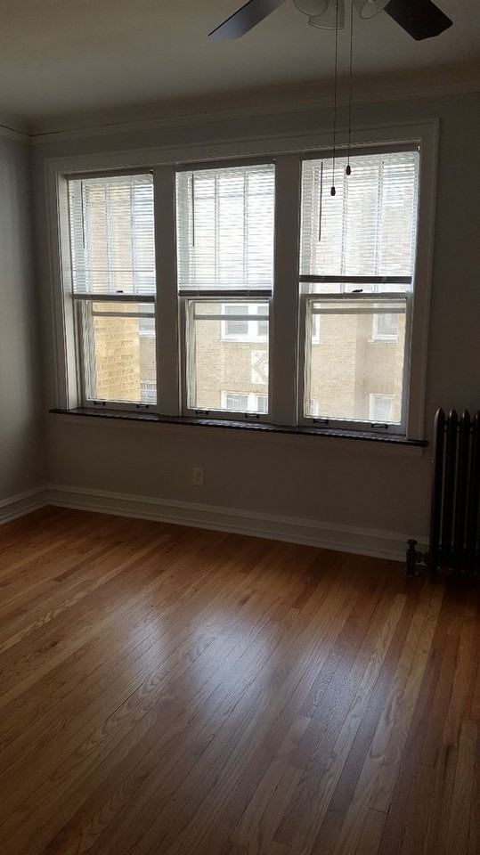 456 N Austin Blvd - Photo 2 of 11