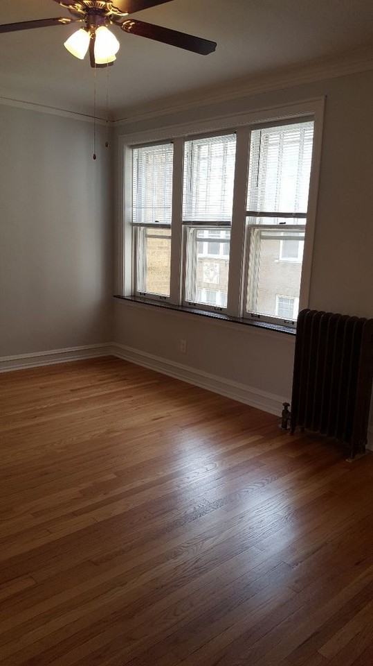 456 N Austin Blvd - Photo 3 of 11