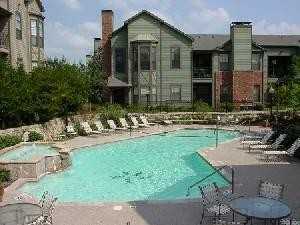 621 Cowboys Parkway - Photo 2 of 6