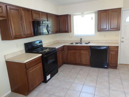 4615 Tealgate Dr - Photo 3 of 17