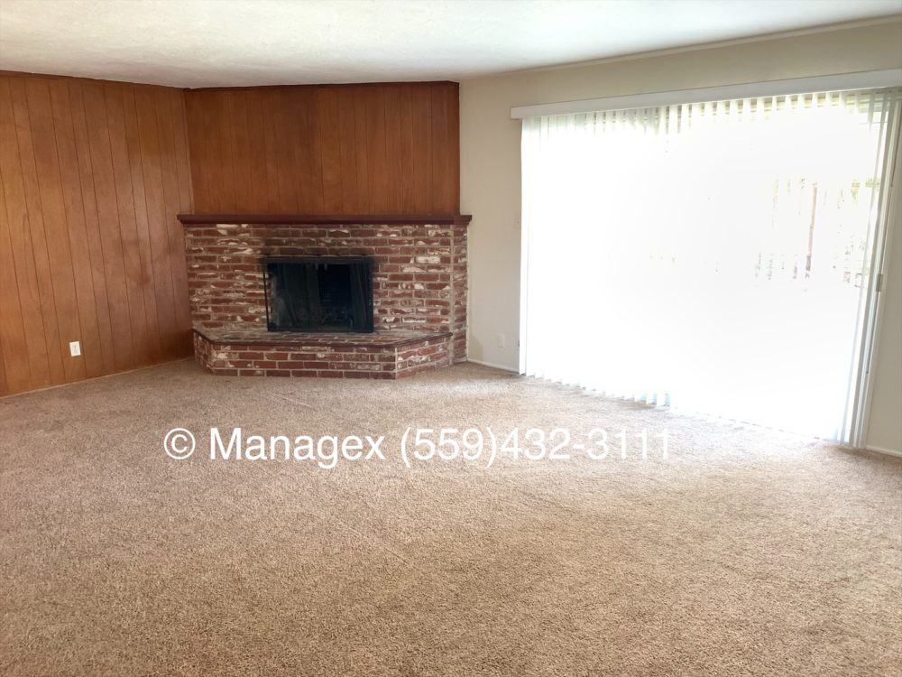 3516 East Saginaw Way - Photo 2 of 14