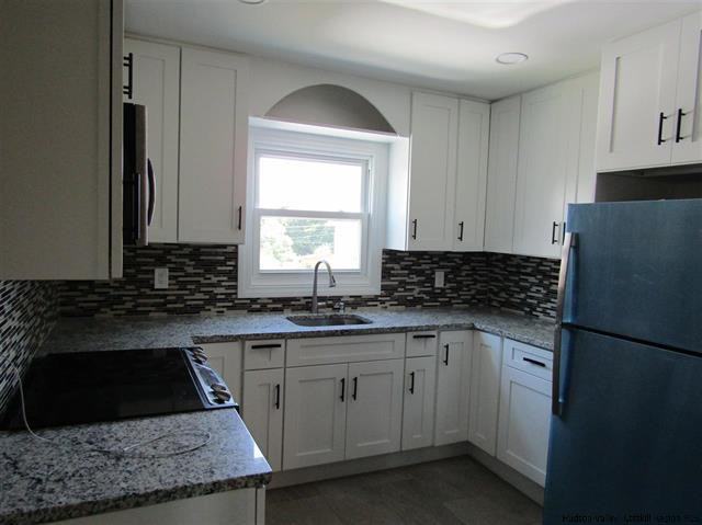 104 1st St - Photo 3 of 18