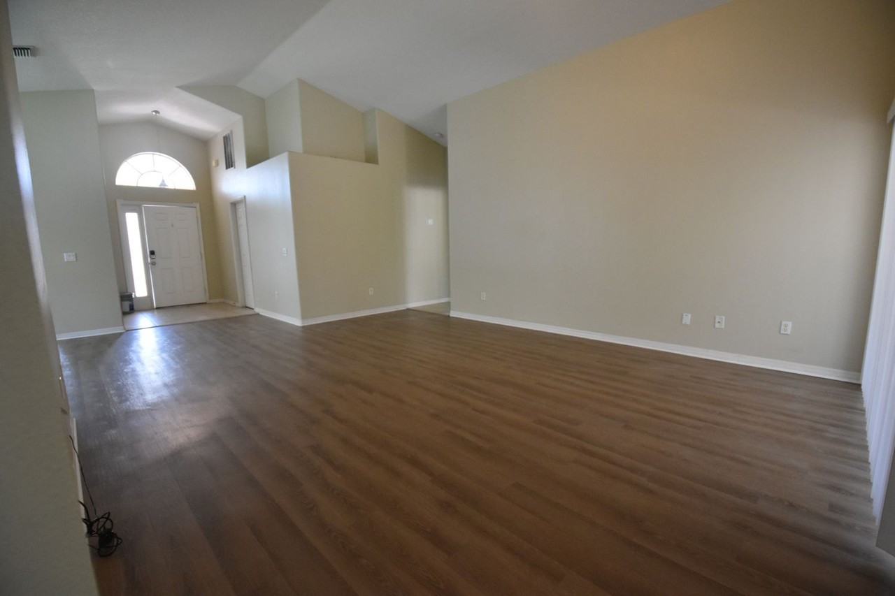 2619 Vining St - Photo 3 of 16