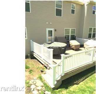 331 Maple Ridge Dr - Photo 3 of 11