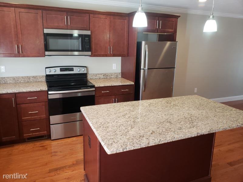 5 Twin Ponds Dr 5 - Photo 2 of 33