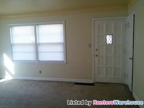 2116 Geranium Ave E - Photo 3 of 13