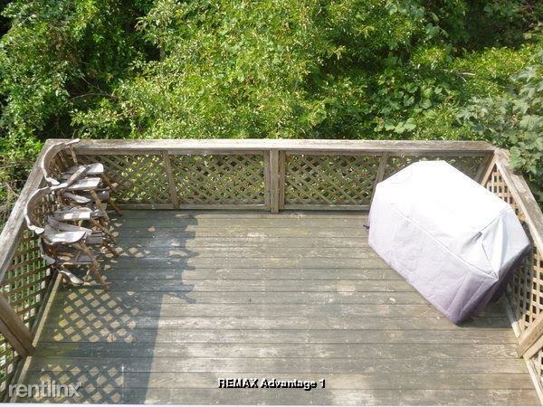 Orient St - Photo 3 of 10