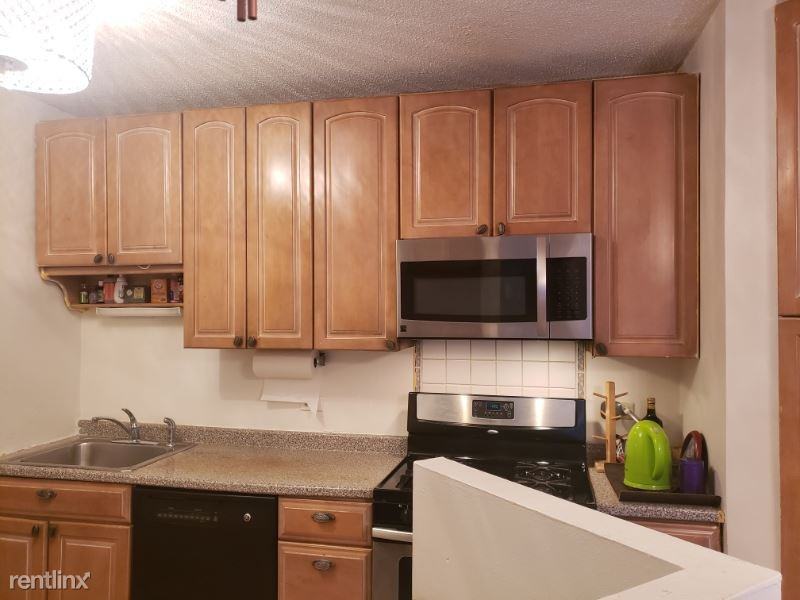 7004 7004 Kennedy Blvd East 4A - Photo 2 of 15